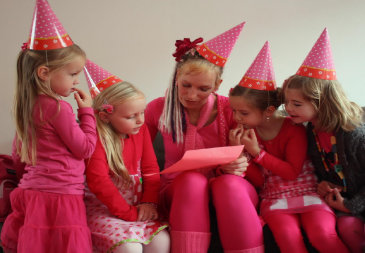 IETS Kinderfeestjes, Aangekleed Feestjes